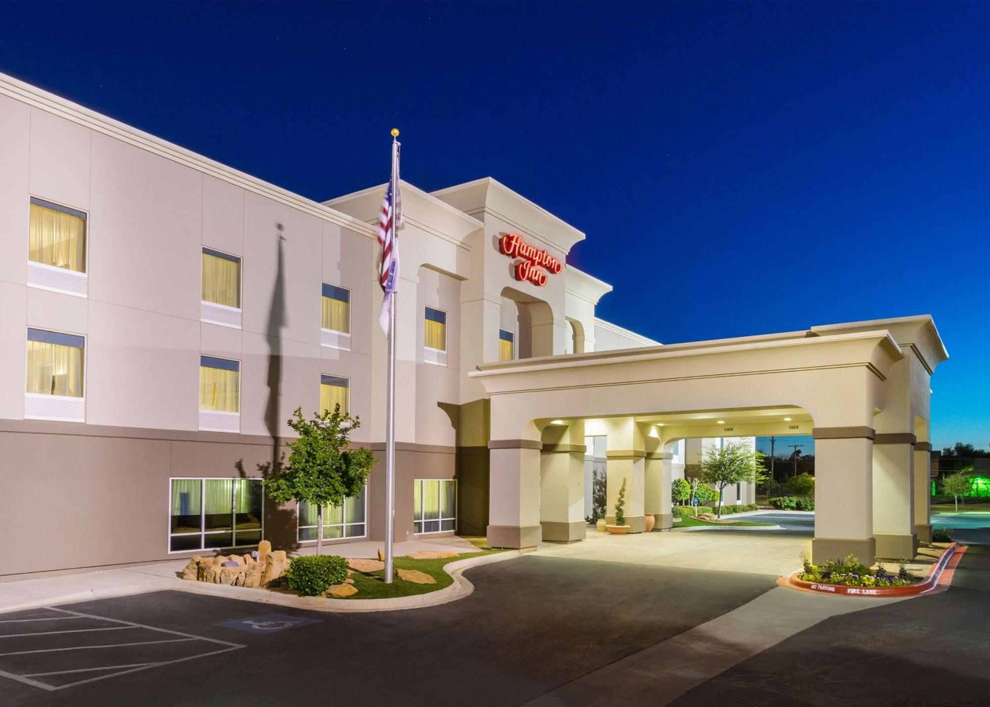 Hampton Inn By Hilton Odessa Bagian luar foto