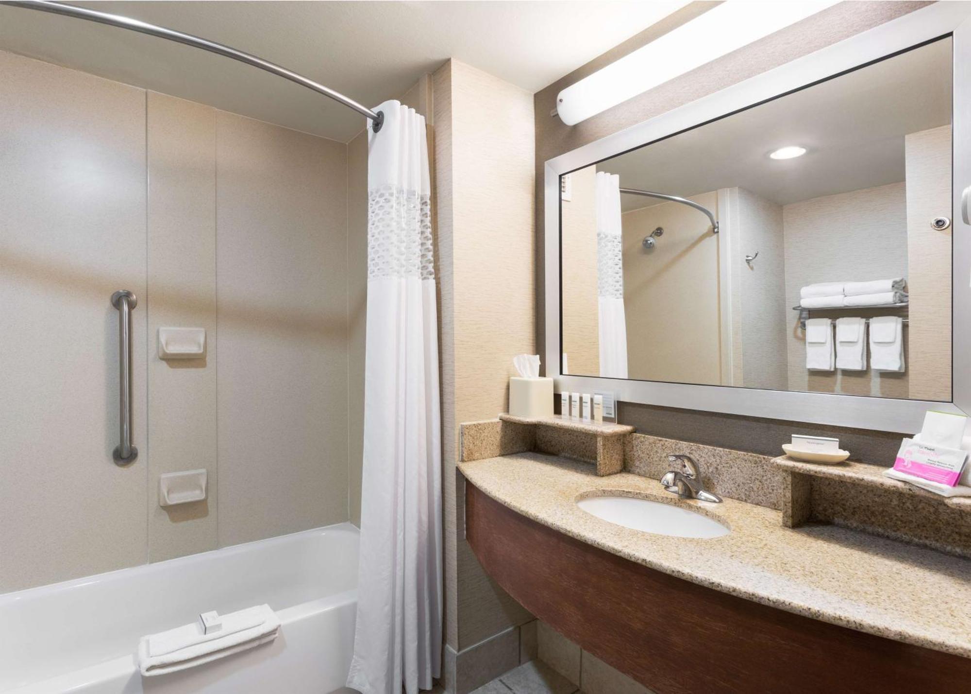 Hampton Inn By Hilton Odessa Bagian luar foto