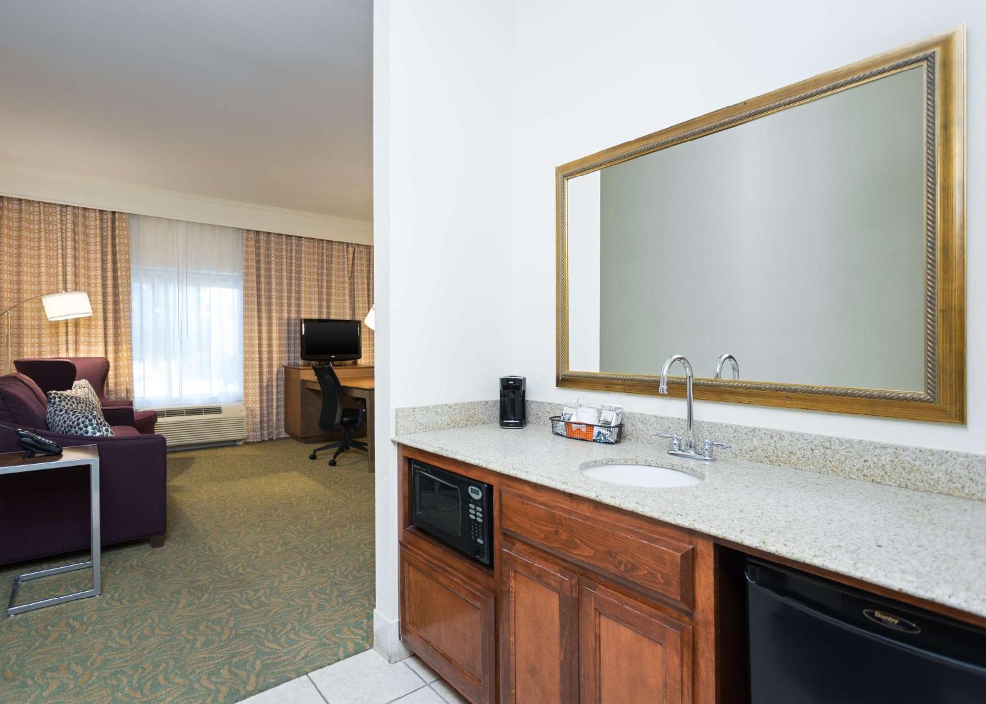 Hampton Inn By Hilton Odessa Bagian luar foto