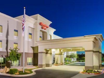 Hampton Inn By Hilton Odessa Bagian luar foto